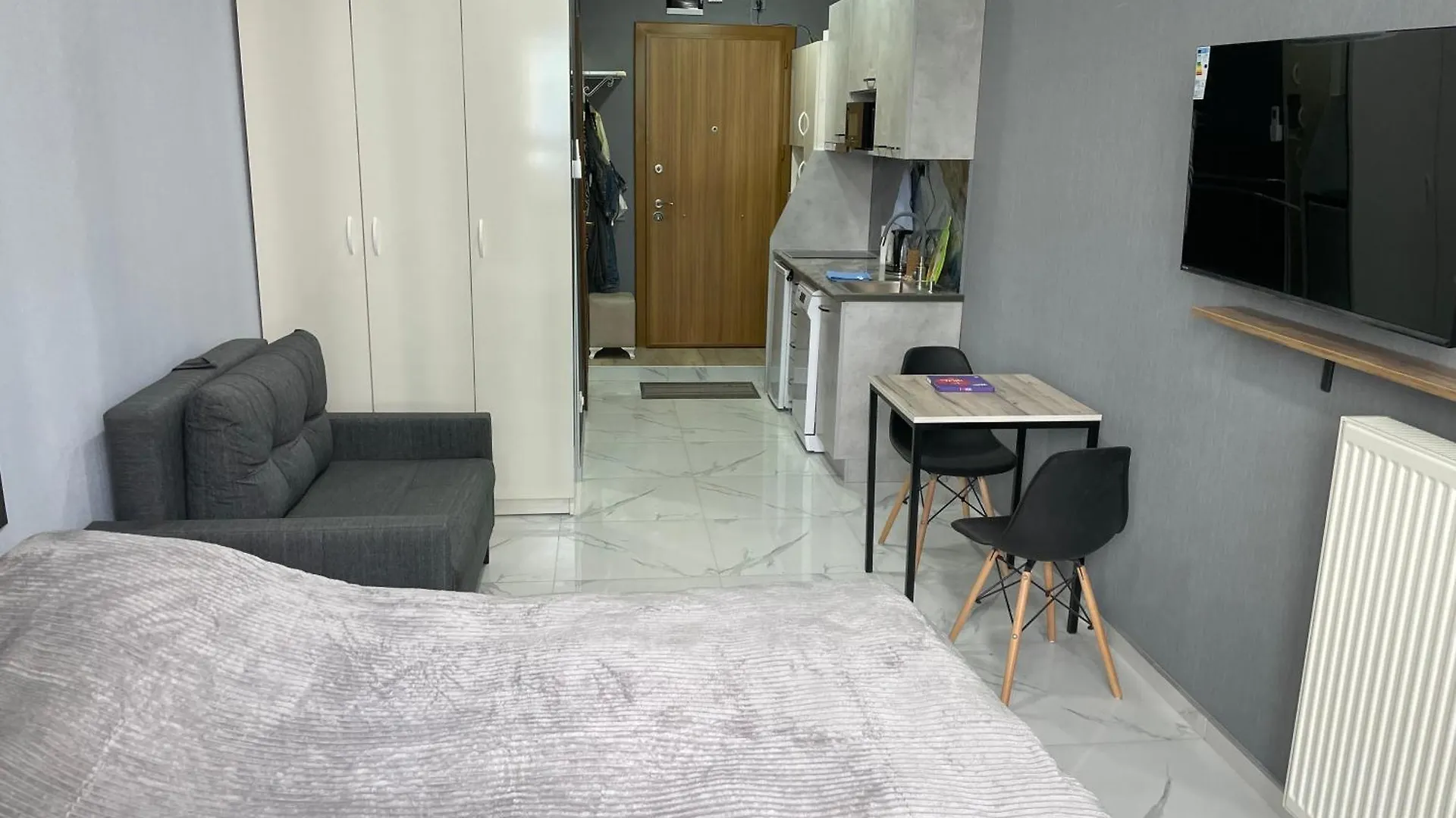 Batumi Apartment Gerbera