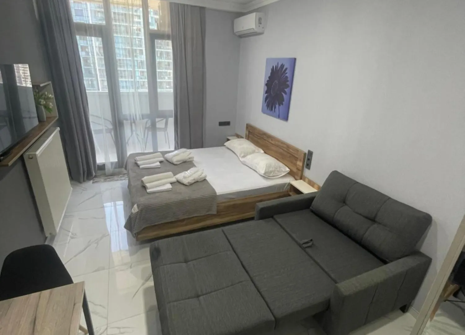 Batumi Apartment Gerbera